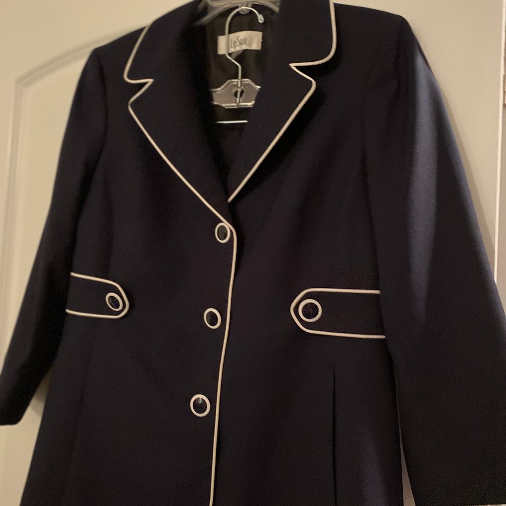 Woman's Classy Suit